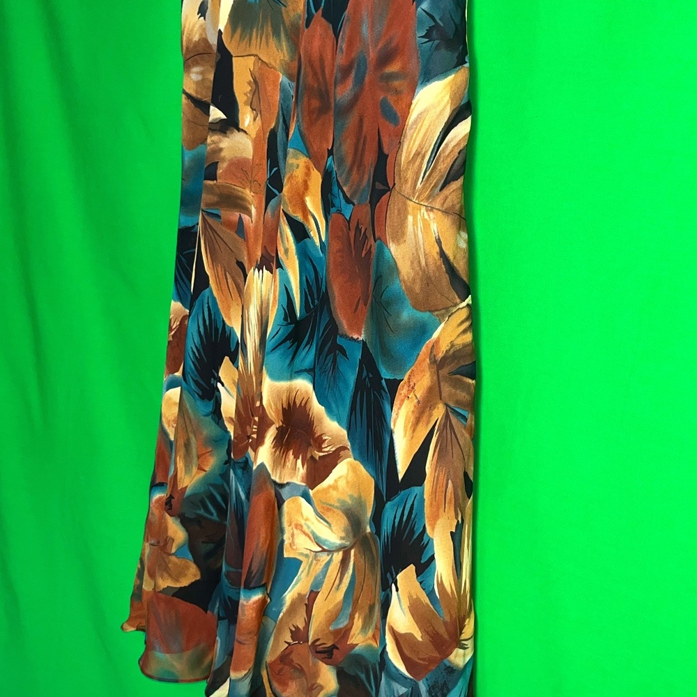 Gorgeous Vintage Floral Silk Skirt!!